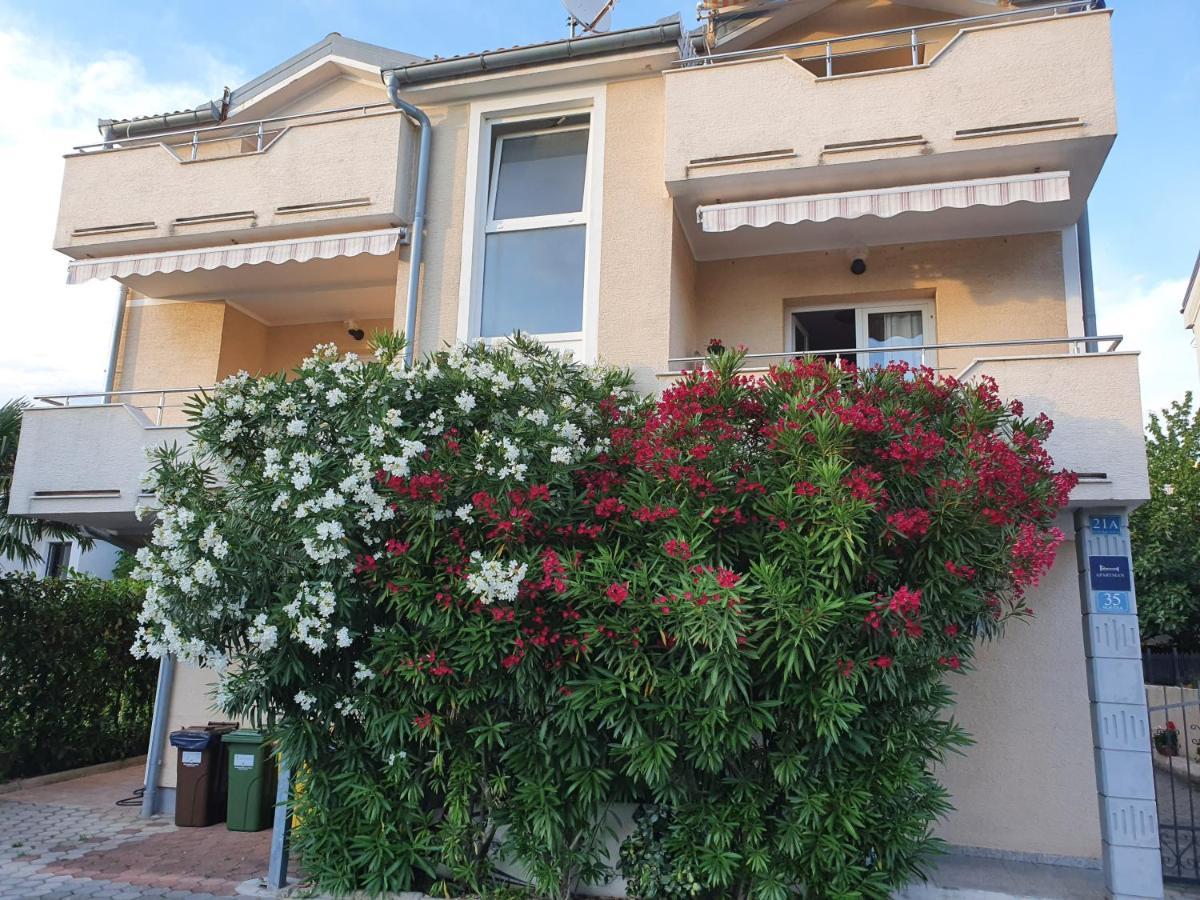 Apartments Zoretic Малинска Экстерьер фото