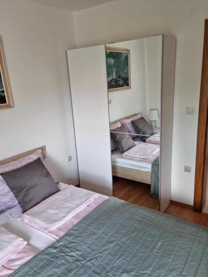 Apartments Zoretic Малинска Экстерьер фото