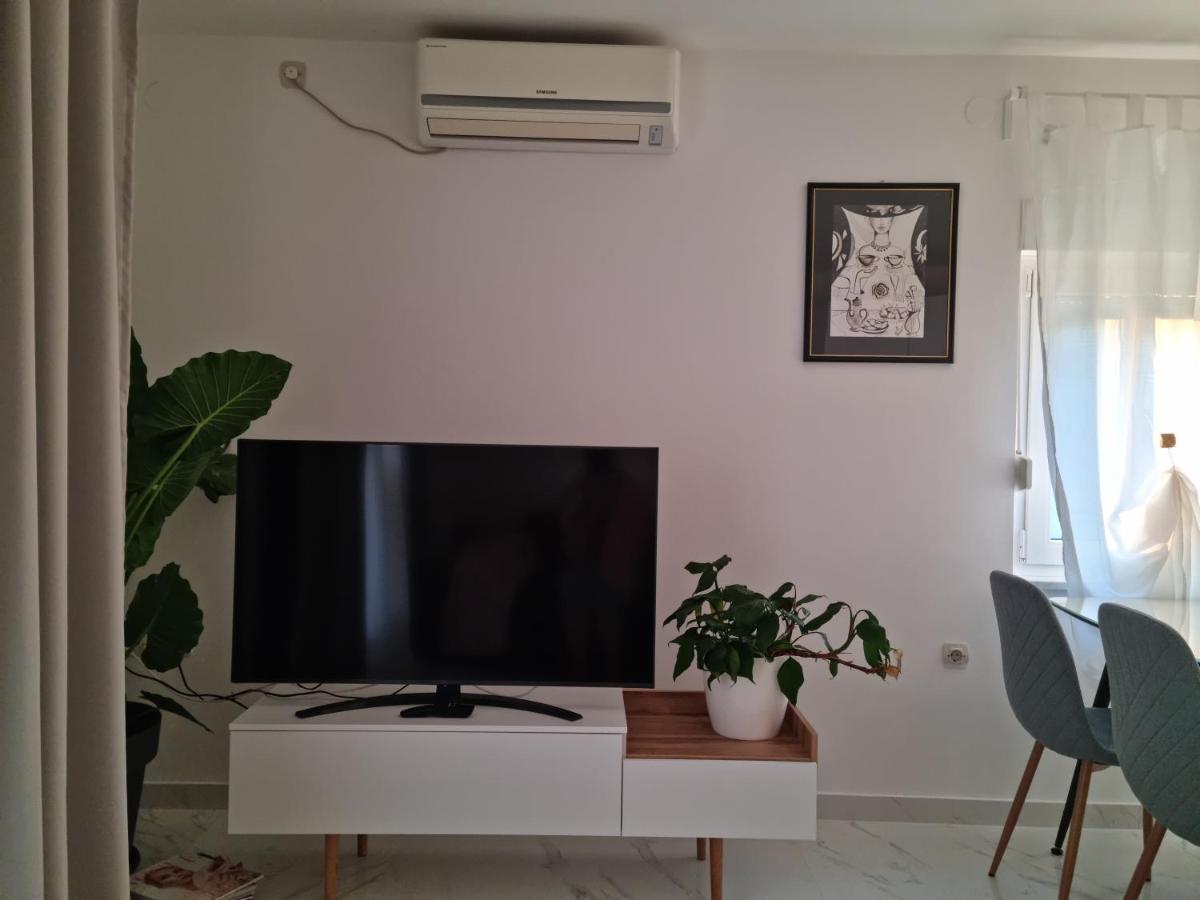 Apartments Zoretic Малинска Экстерьер фото